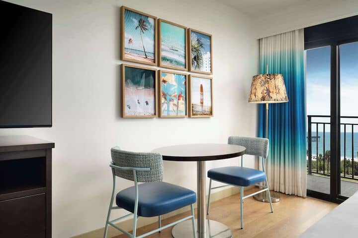 Room 20 of 85