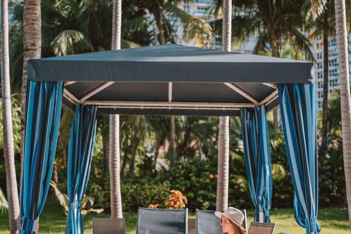 Sundeck 76 of 81